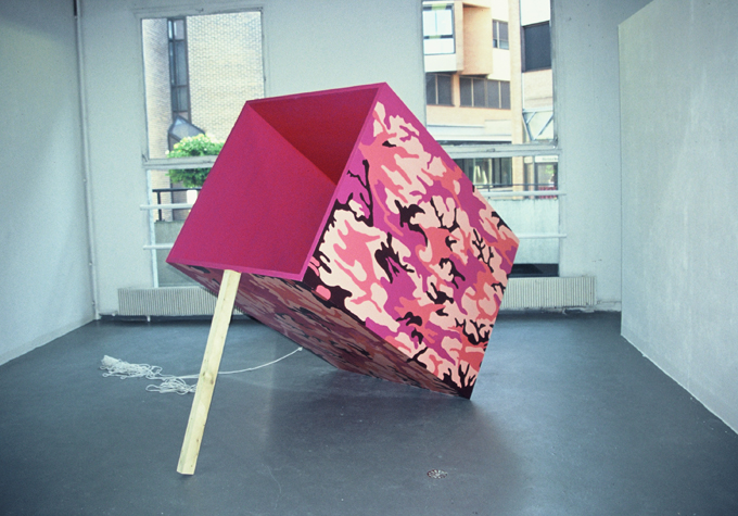 Ludivine Caillard / Pinky trap